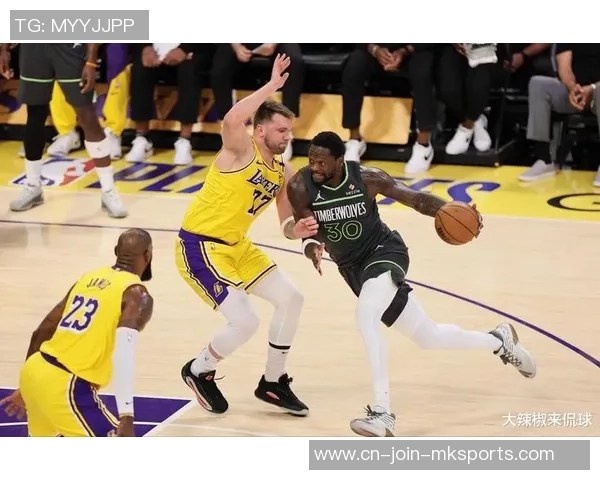 2018年1月5日尼克斯与湖人激战回顾两队明星球员精彩表现与赛后分析